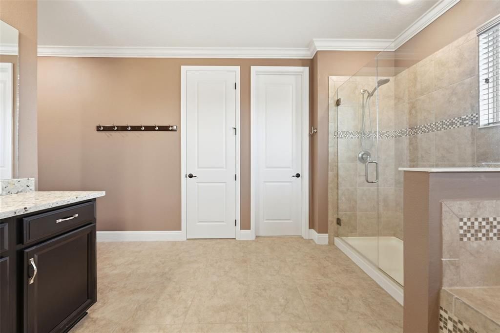 For Sale: $1,369,000 (4 beds, 4 baths, 3634 Square Feet)