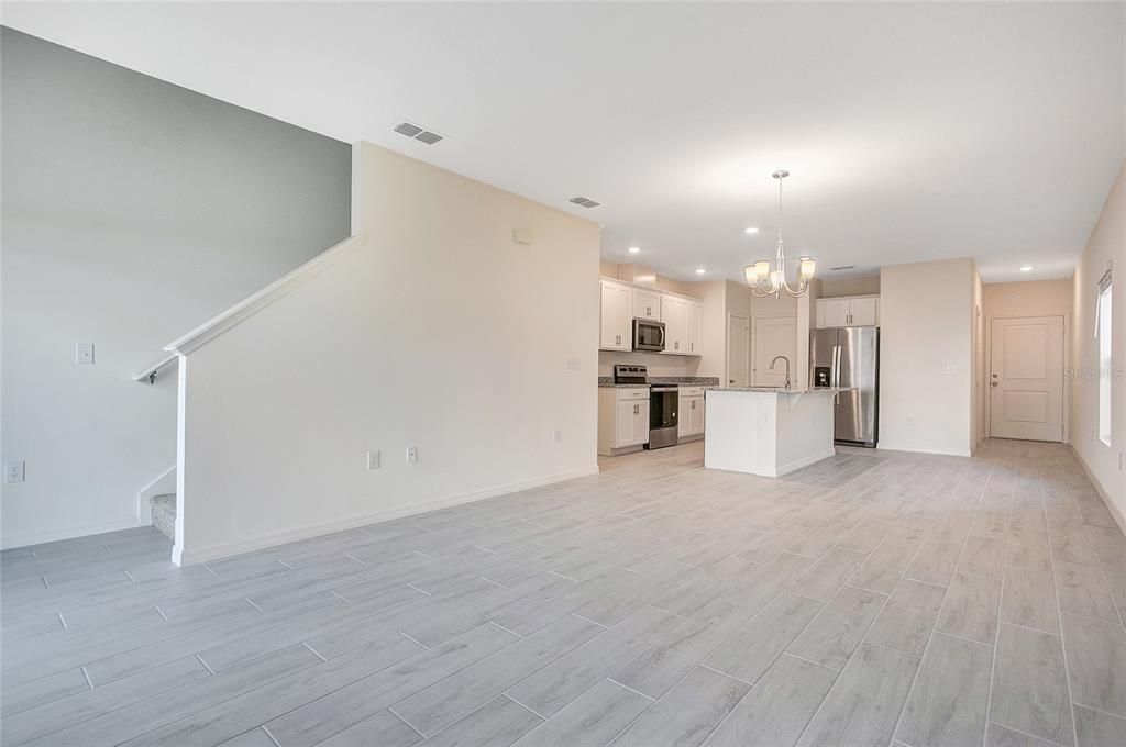 В аренду: $1,895 (3 спален, 2 ванн, 1505 Квадратных фут)