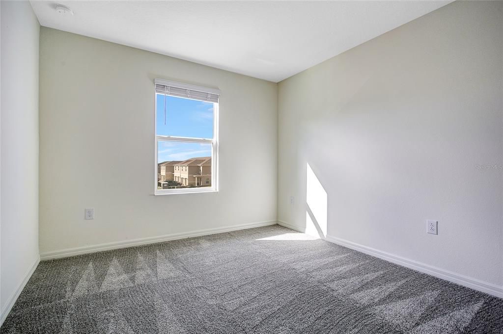 В аренду: $1,895 (3 спален, 2 ванн, 1505 Квадратных фут)