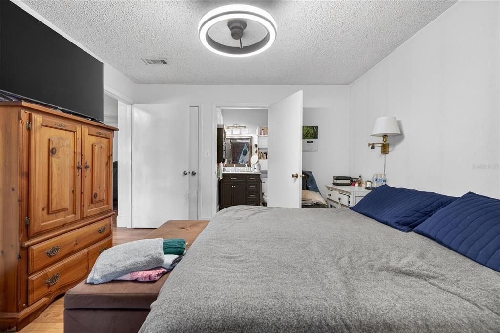 En Venta: $415,000 (4 camas, 2 baños, 1538 Pies cuadrados)