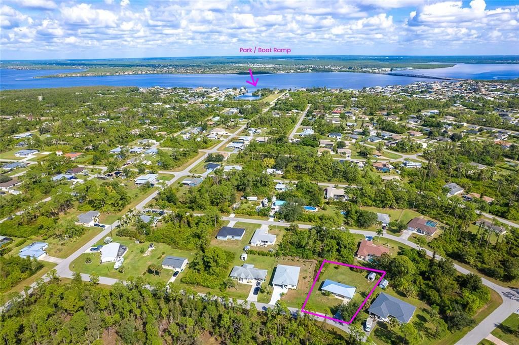 На продажу: $189,900 (3 спален, 1 ванн, 984 Квадратных фут)