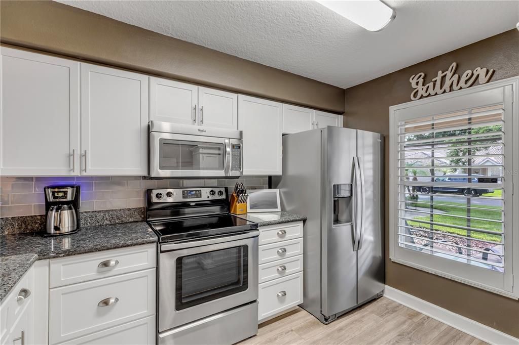 На продажу: $349,000 (3 спален, 2 ванн, 1618 Квадратных фут)