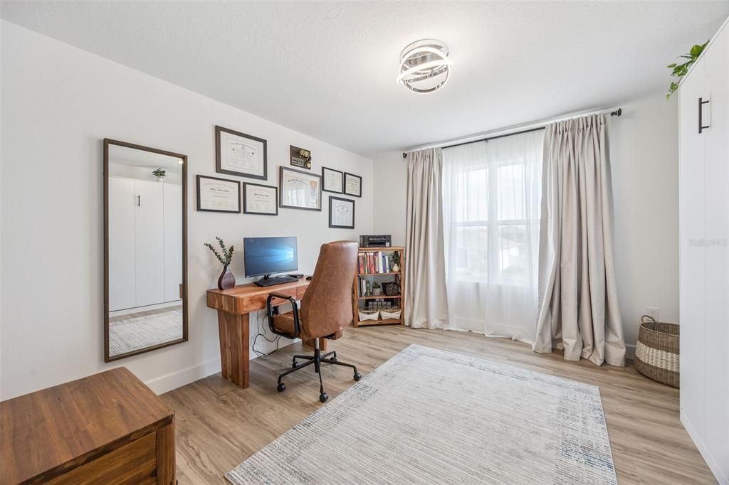 En Venta: $775,000 (4 camas, 2 baños, 2945 Pies cuadrados)