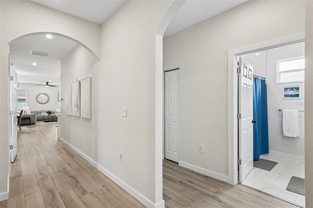 En Venta: $695,000 (4 camas, 2 baños, 2154 Pies cuadrados)