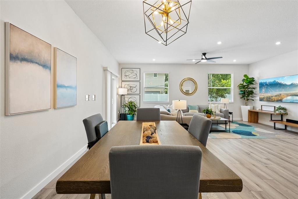 En Venta: $695,000 (4 camas, 2 baños, 2154 Pies cuadrados)
