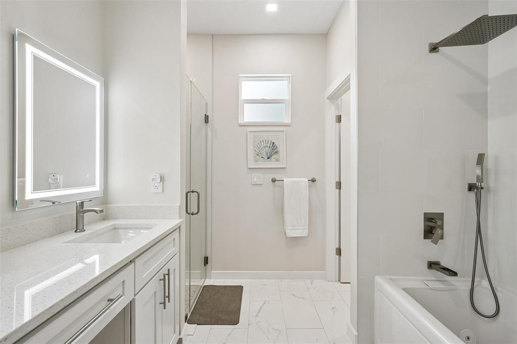 En Venta: $695,000 (4 camas, 2 baños, 2154 Pies cuadrados)