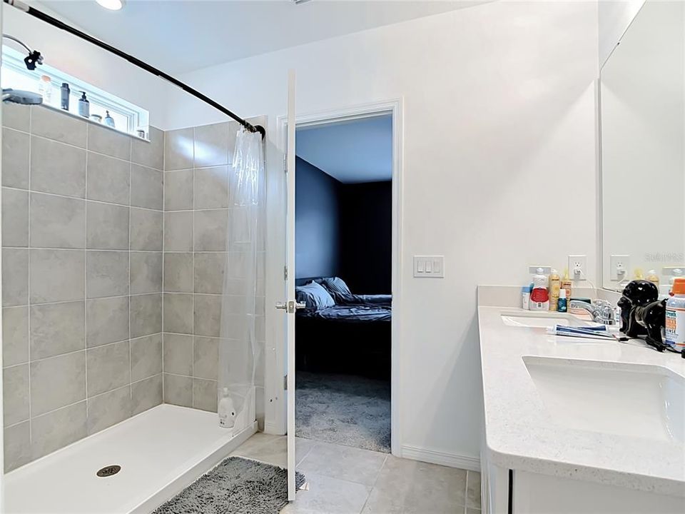 For Sale: $349,000 (3 beds, 2 baths, 1662 Square Feet)