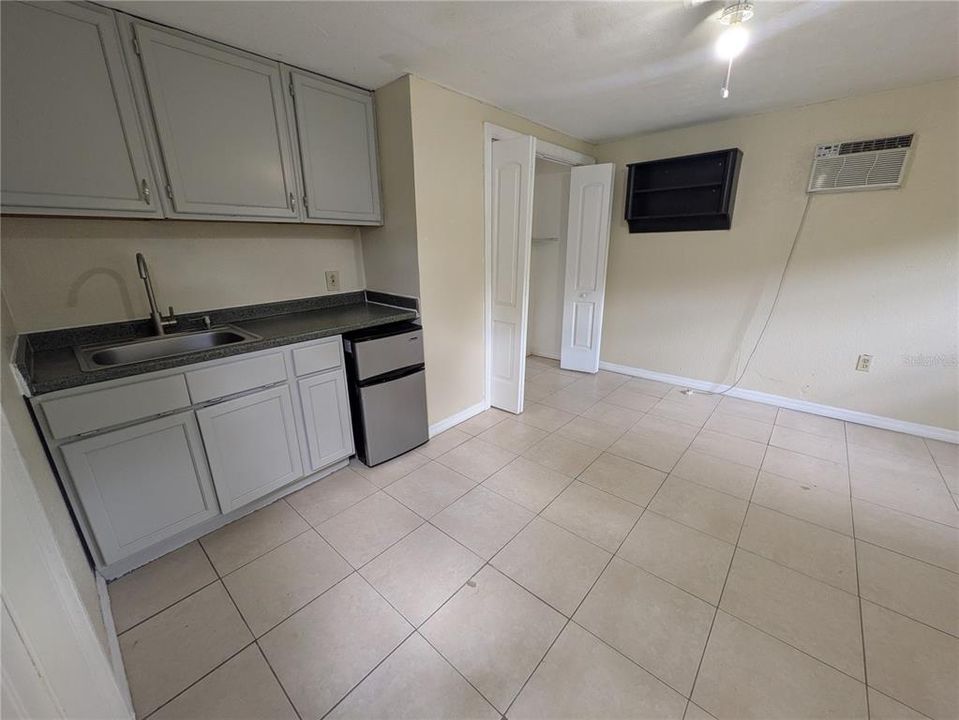 В аренду: $2,800 (3 спален, 2 ванн, 1781 Квадратных фут)
