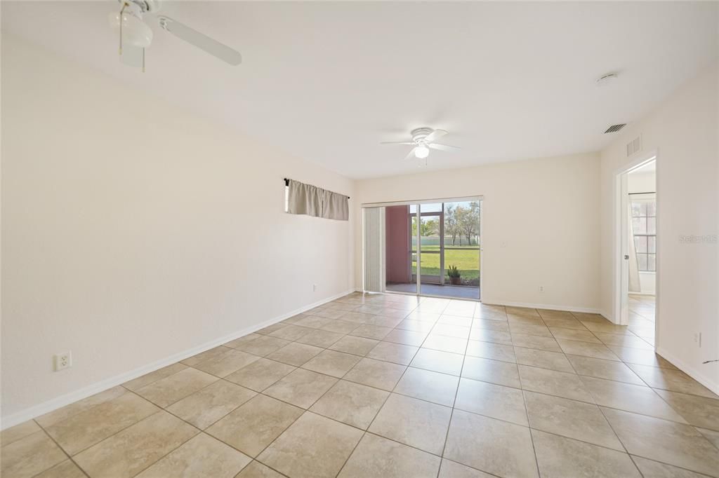 En Venta: $139,800 (2 camas, 2 baños, 924 Pies cuadrados)