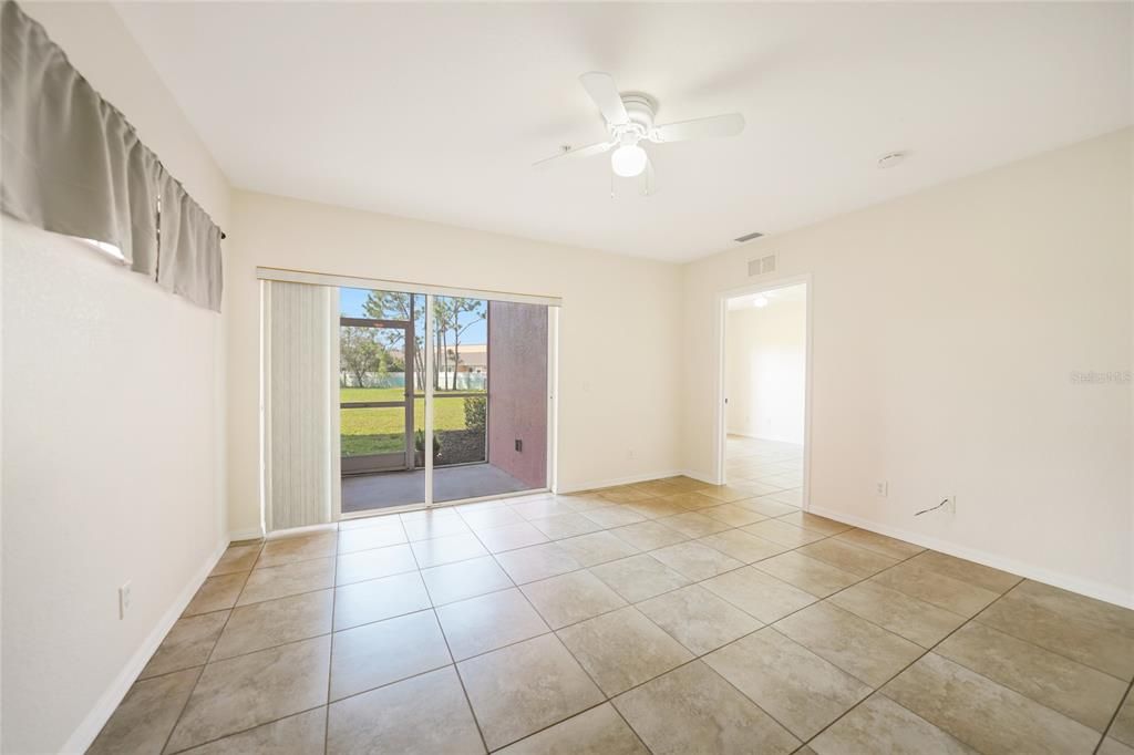 En Venta: $139,800 (2 camas, 2 baños, 924 Pies cuadrados)
