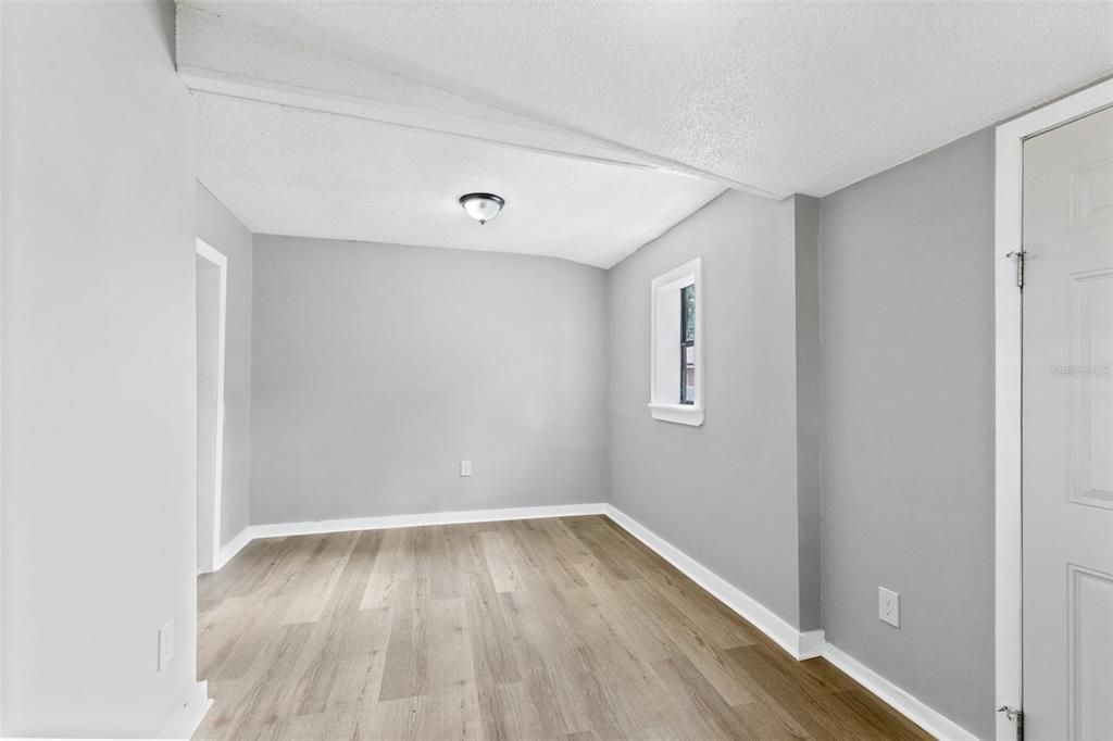 For Sale: $339,000 (4 beds, 2 baths, 1866 Square Feet)