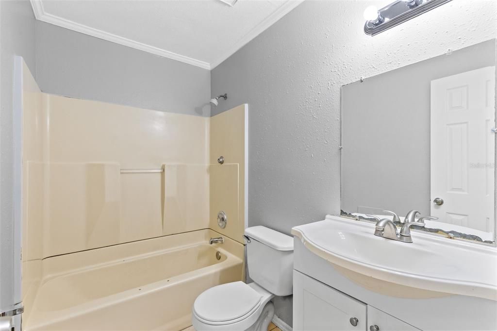 For Sale: $339,000 (4 beds, 2 baths, 1866 Square Feet)