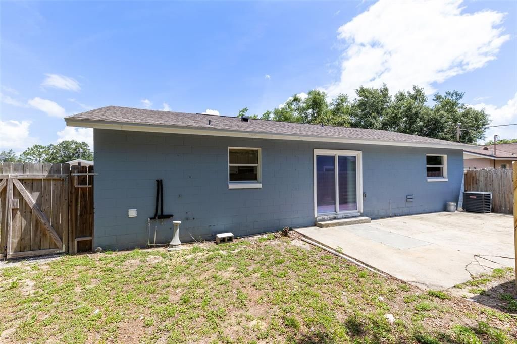 For Sale: $339,000 (4 beds, 2 baths, 1866 Square Feet)