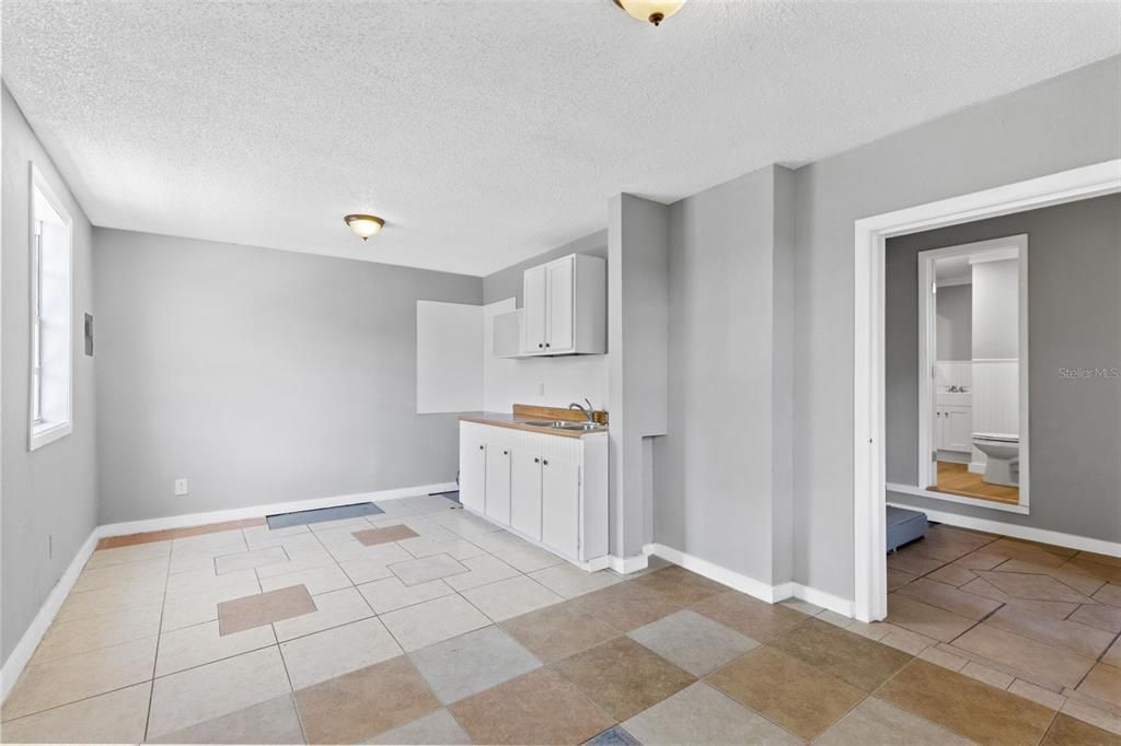 For Sale: $339,000 (4 beds, 2 baths, 1866 Square Feet)