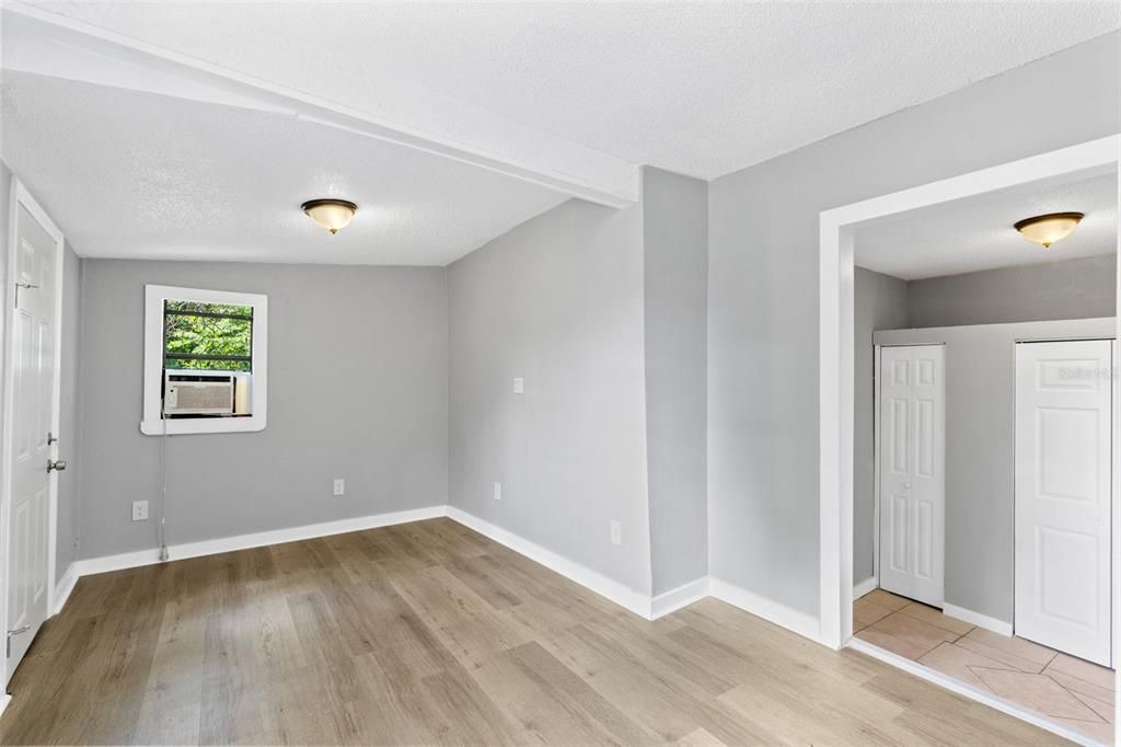 For Sale: $339,000 (4 beds, 2 baths, 1866 Square Feet)