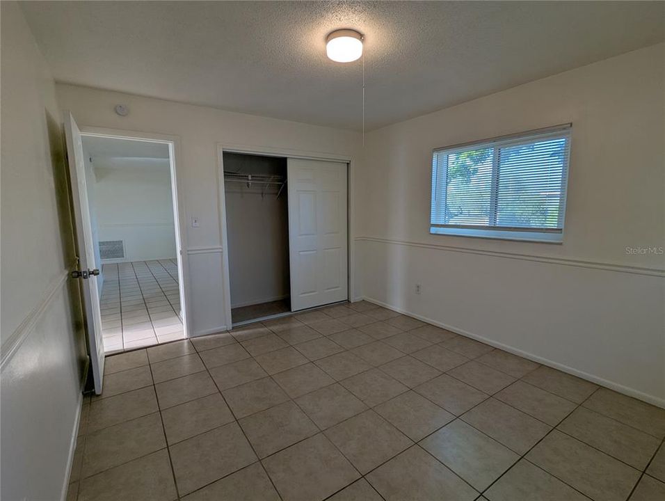 For Rent: $1,350 (3 beds, 1 baths, 980 Square Feet)