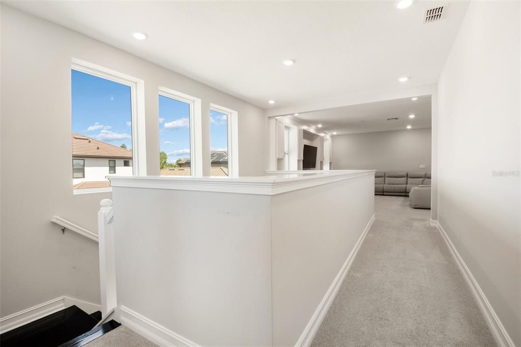 Active With Contract: $799,999 (5 beds, 3 baths, 3176 Square Feet)