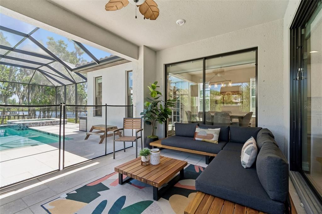 Active With Contract: $799,999 (5 beds, 3 baths, 3176 Square Feet)