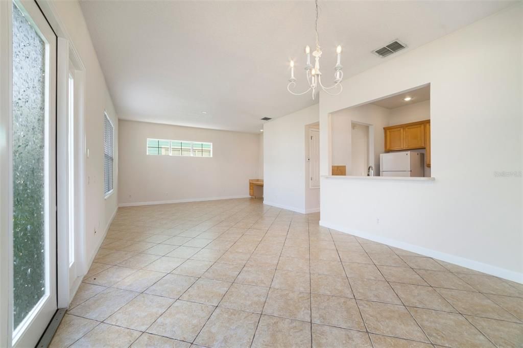 В аренду: $2,595 (4 спален, 2 ванн, 2296 Квадратных фут)