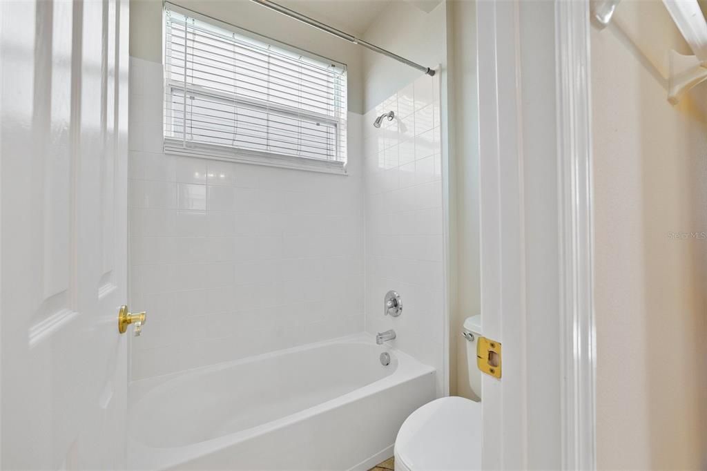 В аренду: $2,595 (4 спален, 2 ванн, 2296 Квадратных фут)