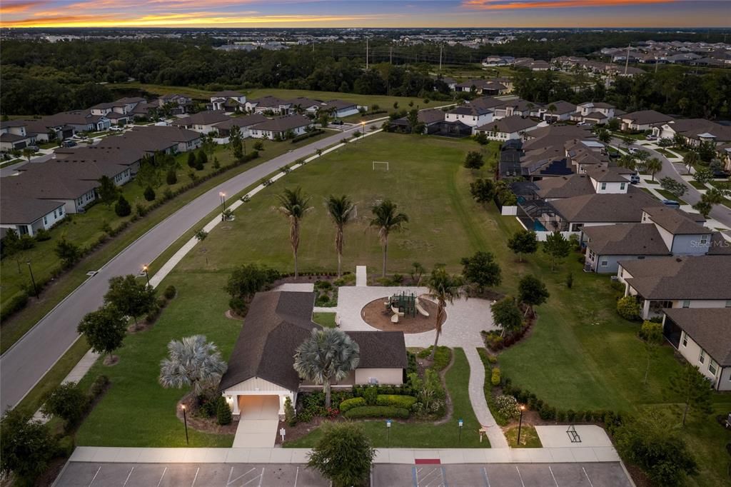 For Sale: $599,900 (4 beds, 2 baths, 2168 Square Feet)