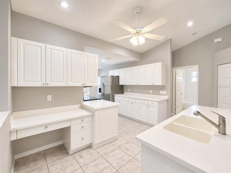 For Sale: $219,900 (2 beds, 2 baths, 1346 Square Feet)