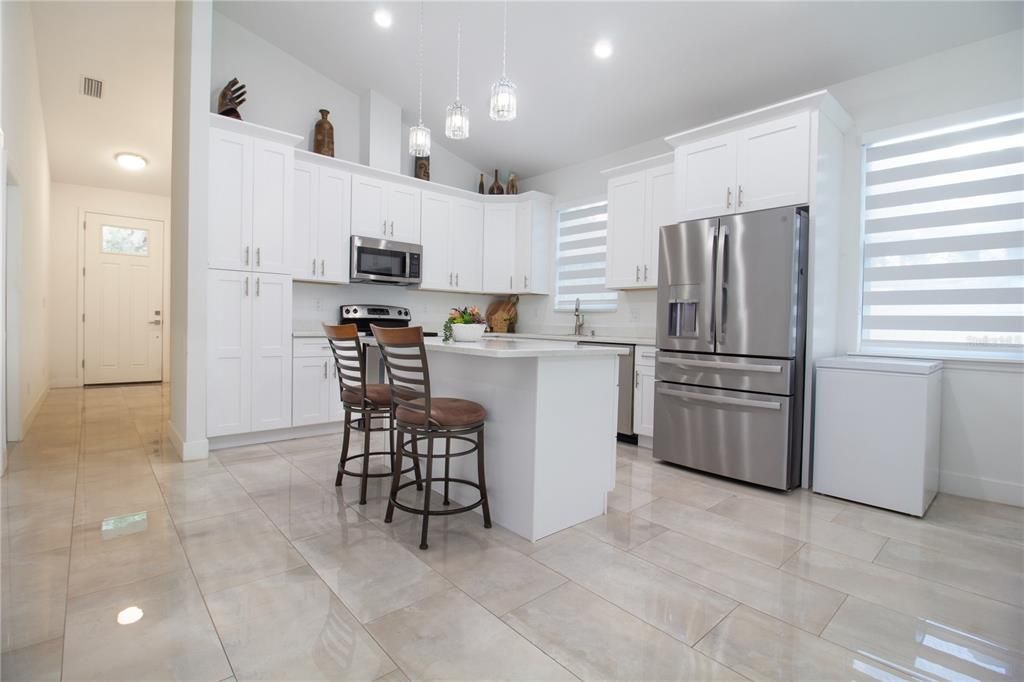 En Venta: $565,000 (4 camas, 3 baños, 2174 Pies cuadrados)