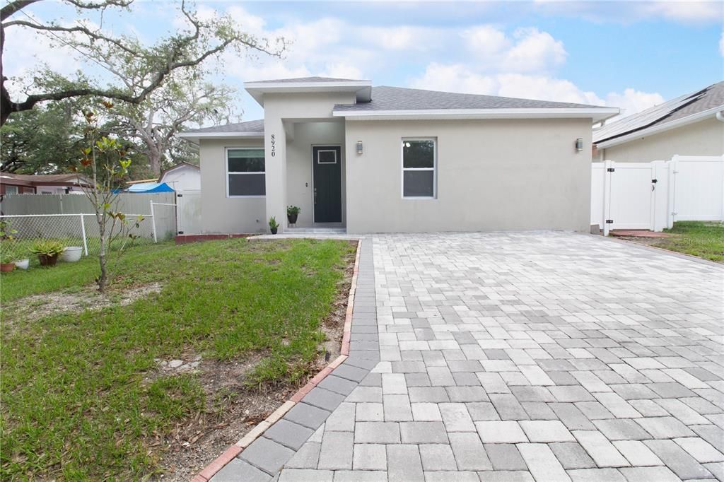 En Venta: $565,000 (4 camas, 3 baños, 2174 Pies cuadrados)