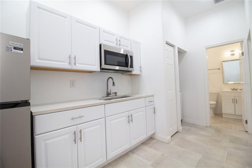 En Venta: $565,000 (4 camas, 3 baños, 2174 Pies cuadrados)