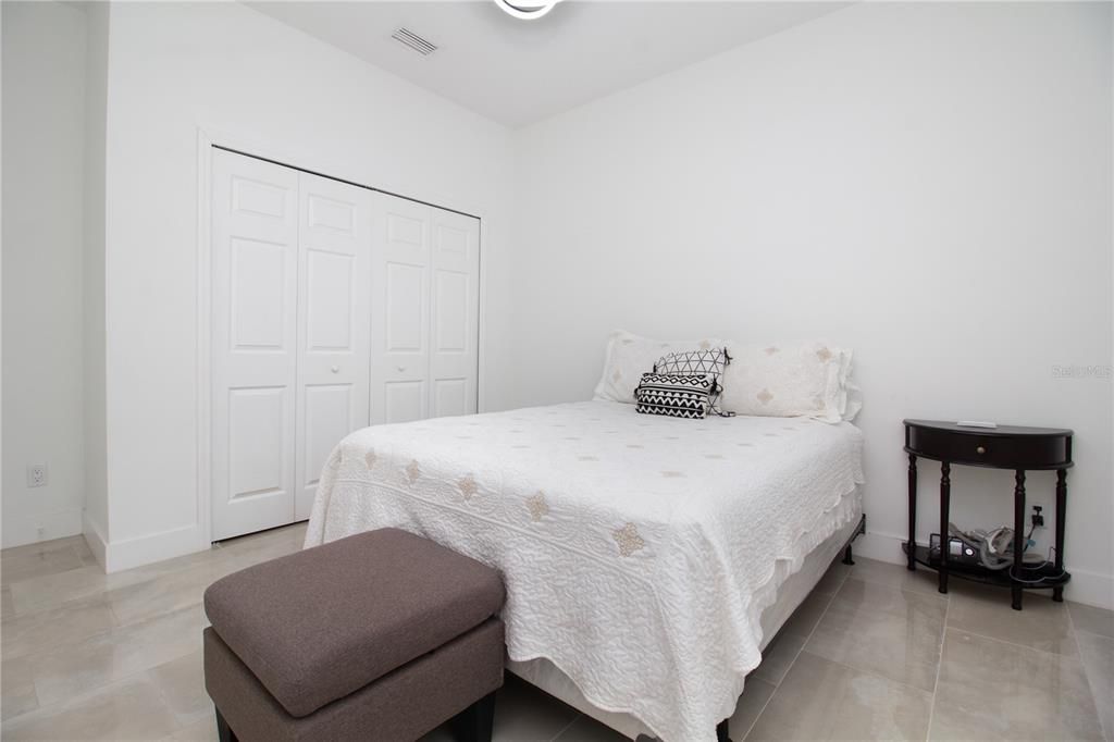 En Venta: $565,000 (4 camas, 3 baños, 2174 Pies cuadrados)