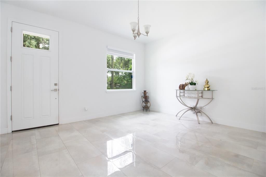 En Venta: $565,000 (4 camas, 3 baños, 2174 Pies cuadrados)