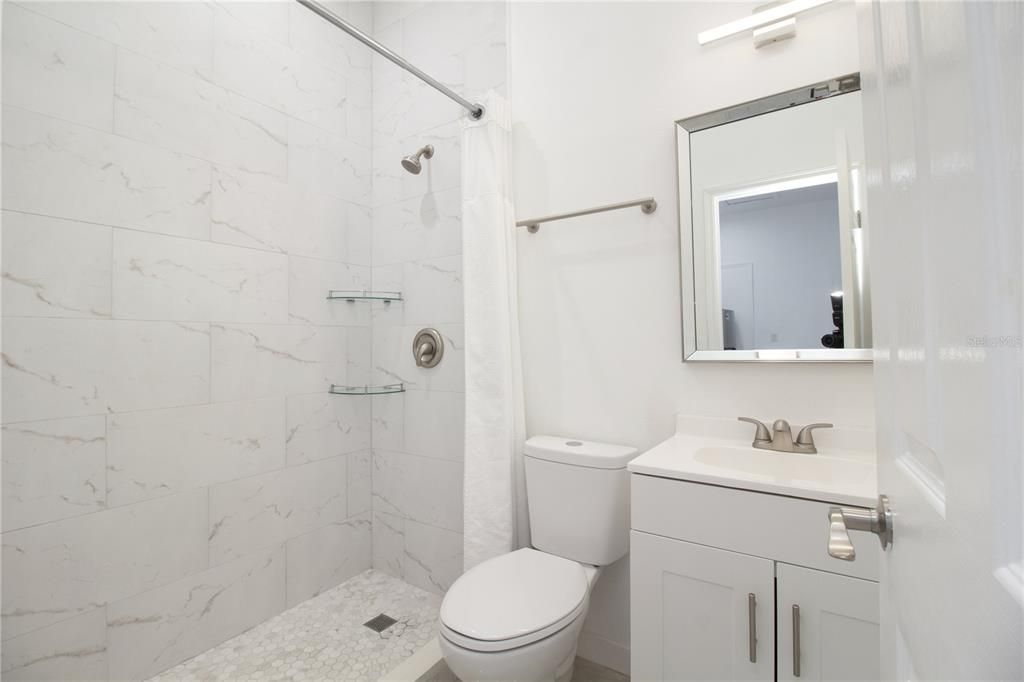 En Venta: $565,000 (4 camas, 3 baños, 2174 Pies cuadrados)