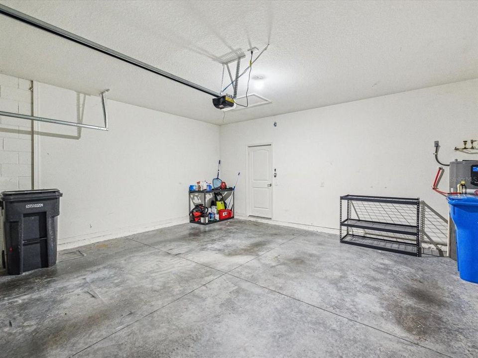 For Rent: $2,495 (3 beds, 2 baths, 1444 Square Feet)