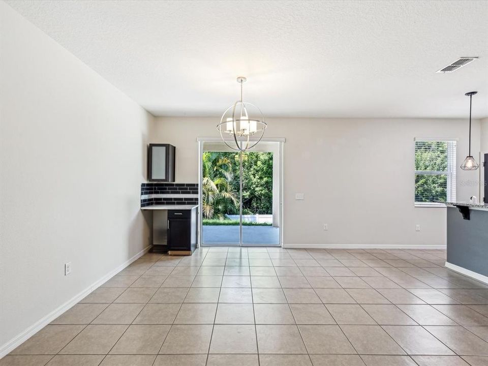 For Rent: $2,495 (3 beds, 2 baths, 1444 Square Feet)