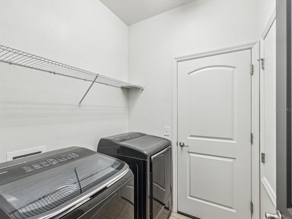 For Rent: $2,495 (3 beds, 2 baths, 1444 Square Feet)