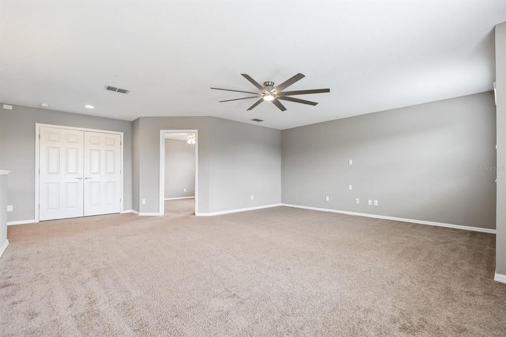 В аренду: $3,995 (5 спален, 4 ванн, 3552 Квадратных фут)