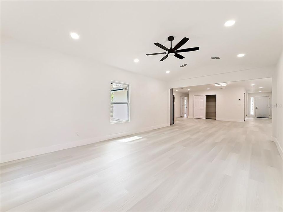 For Sale: $589,000 (4 beds, 3 baths, 2554 Square Feet)