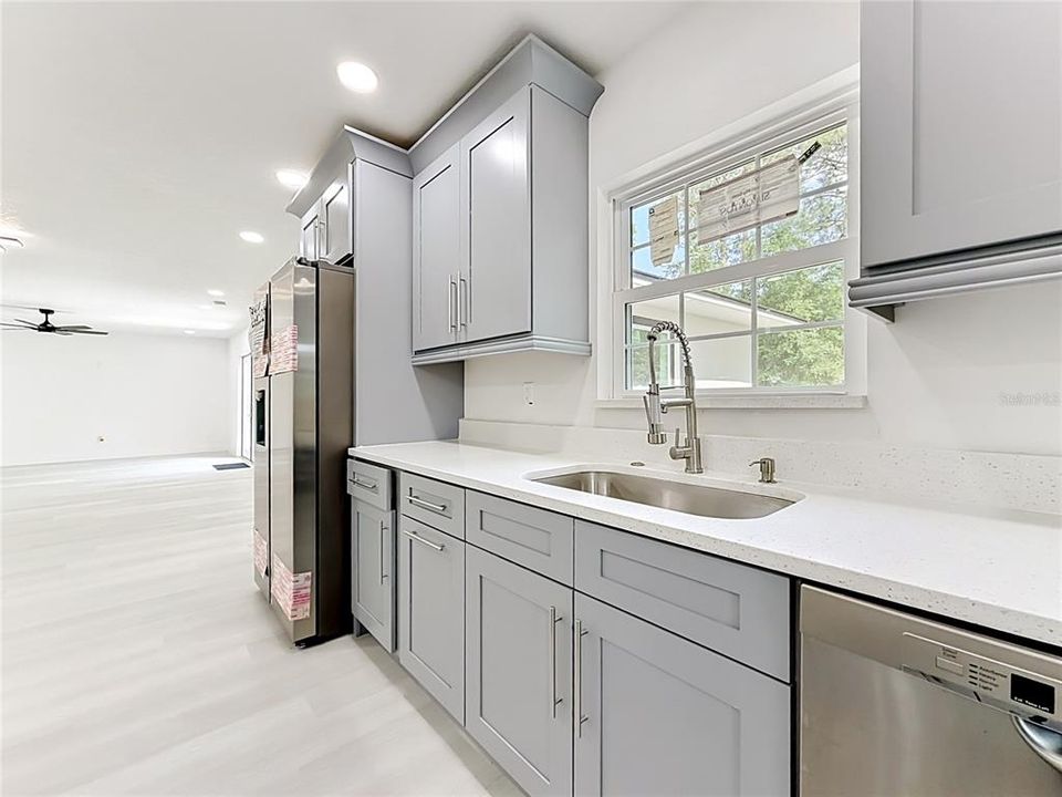 For Sale: $589,000 (4 beds, 3 baths, 2554 Square Feet)