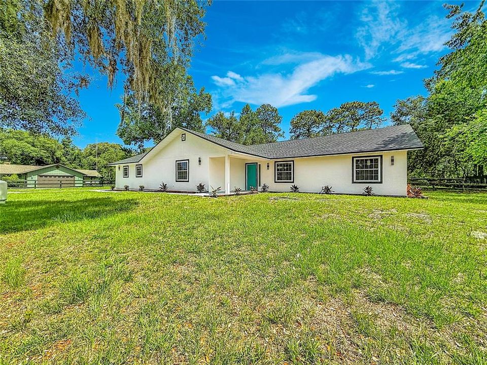 For Sale: $589,000 (4 beds, 3 baths, 2554 Square Feet)