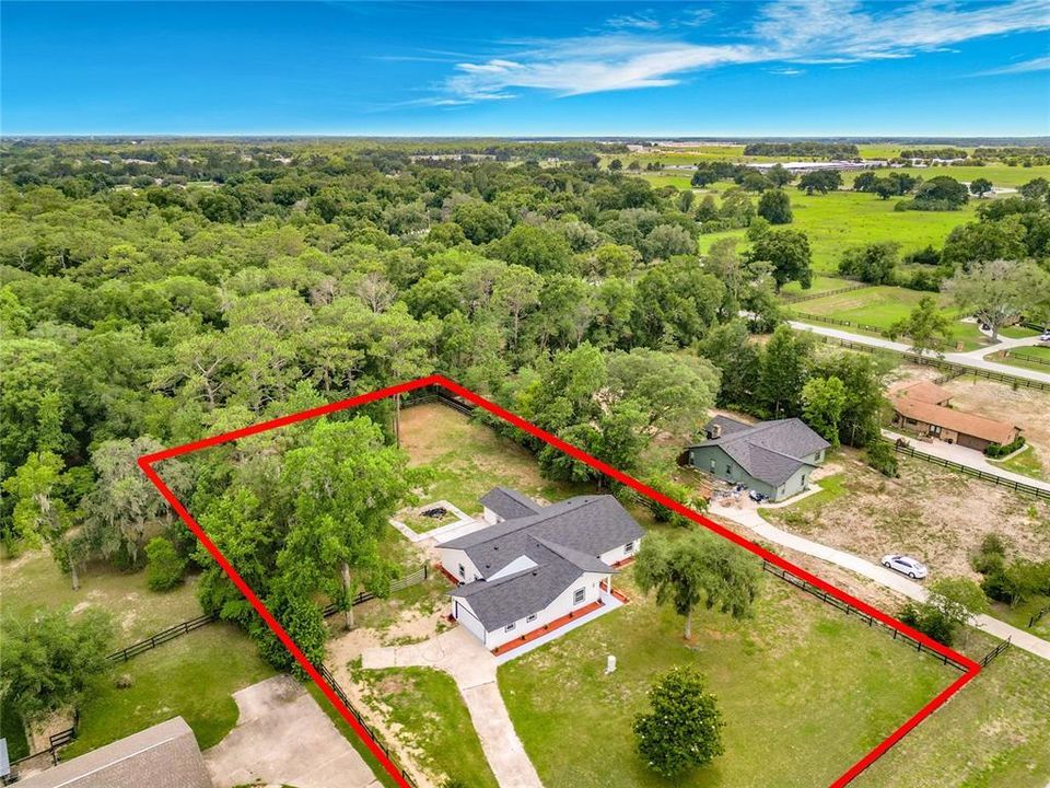 For Sale: $589,000 (4 beds, 3 baths, 2554 Square Feet)