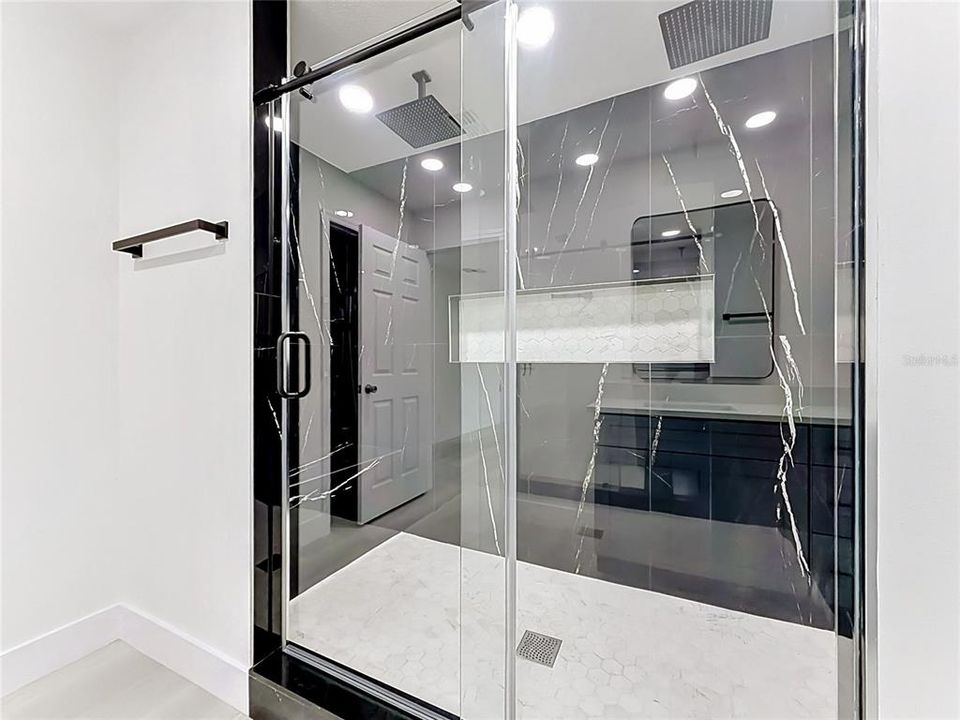 For Sale: $589,000 (4 beds, 3 baths, 2554 Square Feet)