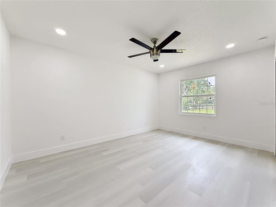 For Sale: $589,000 (4 beds, 3 baths, 2554 Square Feet)