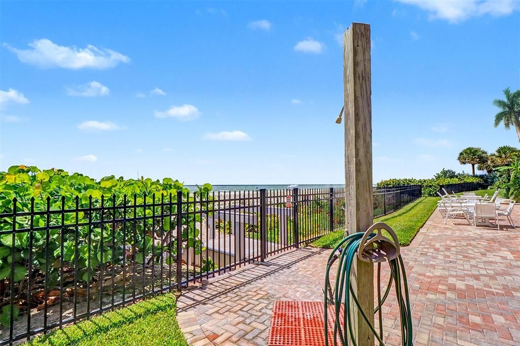 For Sale: $875,000 (2 beds, 2 baths, 1330 Square Feet)