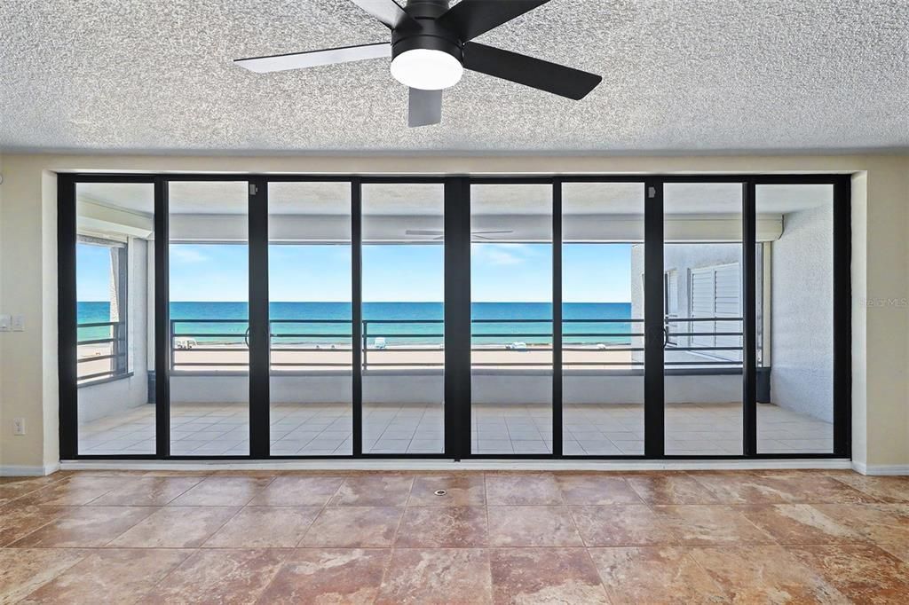 For Sale: $875,000 (2 beds, 2 baths, 1330 Square Feet)