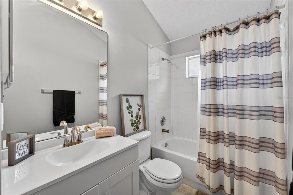 For Sale: $339,900 (3 beds, 2 baths, 1553 Square Feet)
