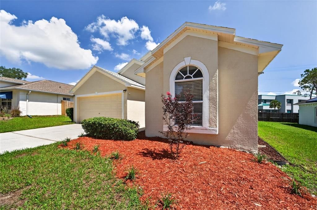 For Sale: $339,900 (3 beds, 2 baths, 1553 Square Feet)
