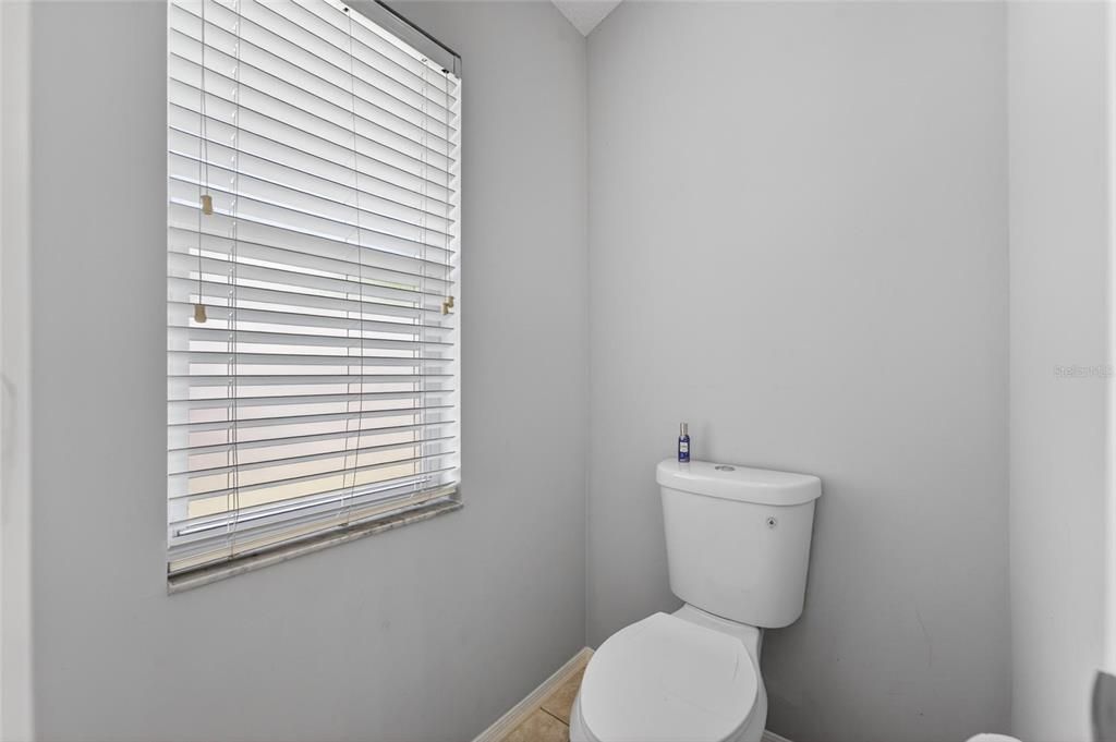 For Sale: $339,900 (3 beds, 2 baths, 1553 Square Feet)