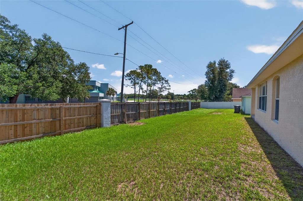 For Sale: $339,900 (3 beds, 2 baths, 1553 Square Feet)