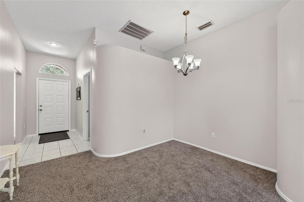 For Sale: $339,900 (3 beds, 2 baths, 1553 Square Feet)