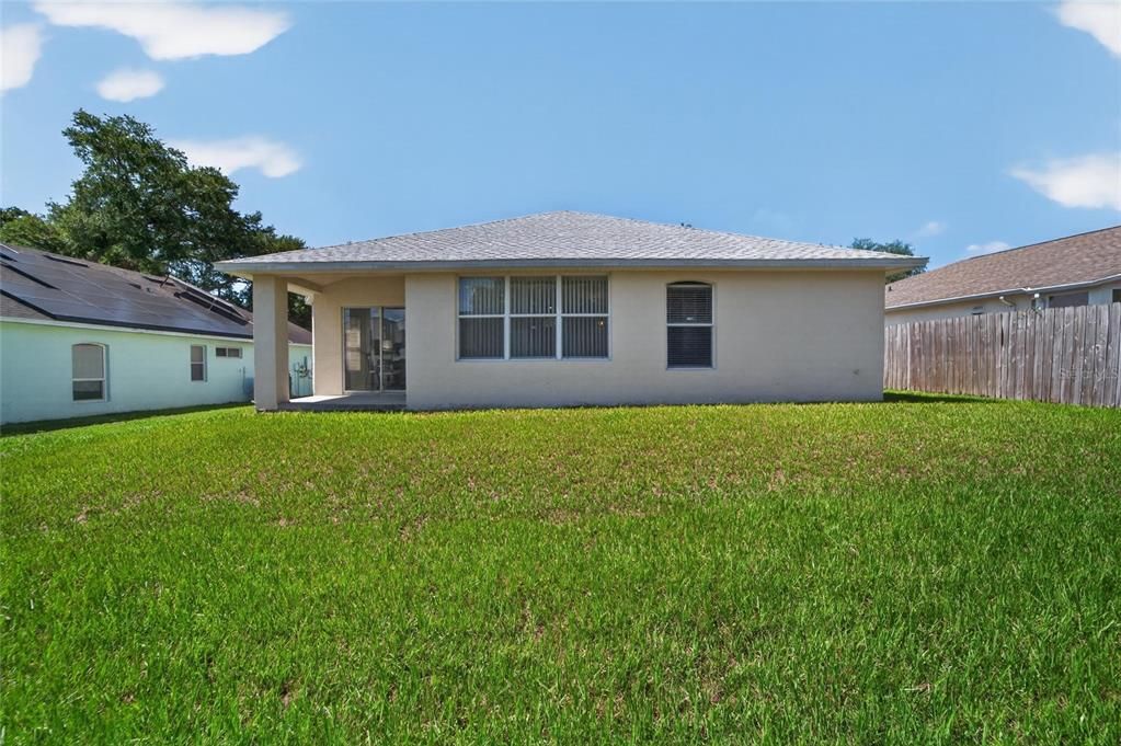 For Sale: $339,900 (3 beds, 2 baths, 1553 Square Feet)